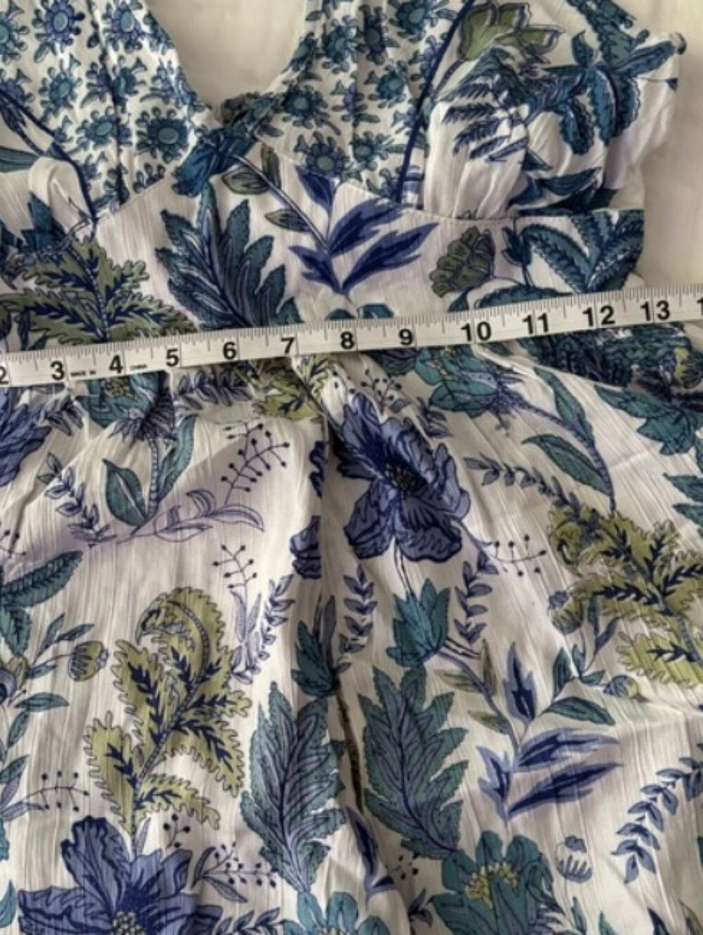 Angie Blue & White Floral V-Neck Wide-Leg Jumpsuit - Picture 3 of 5